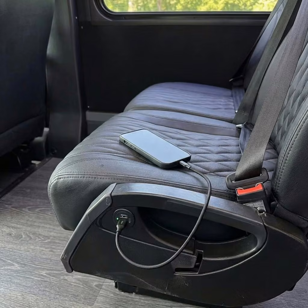 ankeny 20 passenger minibus usb charging